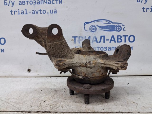 TOYOTA 4321105051 Цапфа (поворотный кулак) передний правый в наличии Украина