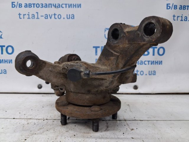 4321105060 TOYOTA Цапфа передняя правая купить в Ужгород