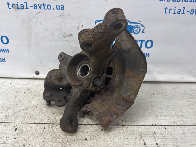 4321139045 TOYOTA Цапфа (поворотный кулак) передний правый купить в Николаев