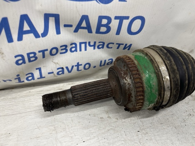 TOYOTA 4342005240 Полуось (привод) передняя левая в наличии Днепр