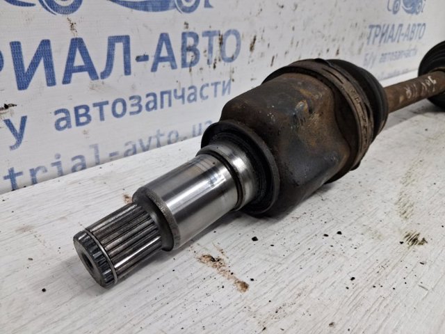 SUZUKI 4410165J00 Полуось (привод) передняя правая в наличии Черкассы