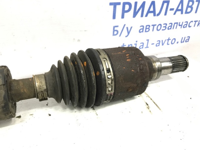 SUZUKI 4410279J00 Полуось (привод) передняя левая в наличии Ужгород