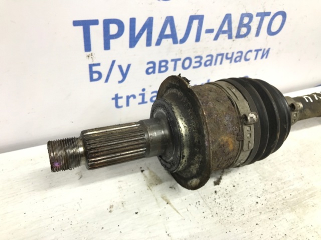 4410279J00 Левая полуось купить Николаев