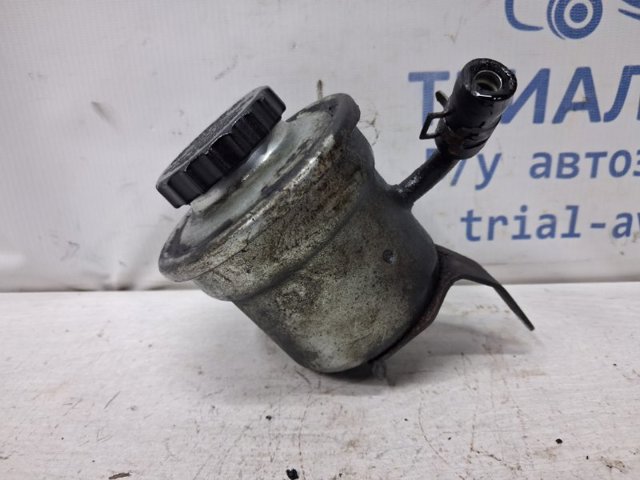 Крышка бачка насоса ГУР 4430522040 TOYOTA