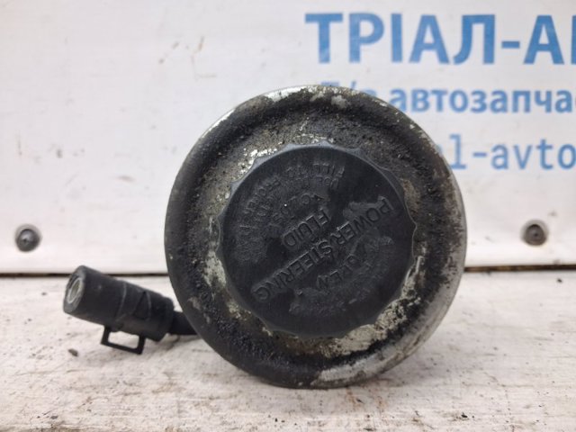 TOYOTA 4430522040 Крышка бачка насоса ГУР в наличии Запорожье