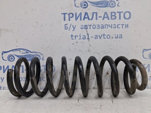 Пружина передняя, правая 4432409450 SSANG YONG