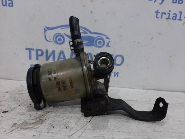 Бачок насоса гидроусилителя руля 4436020150 TOYOTA