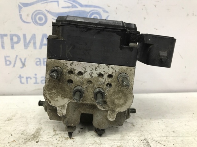 Блок управления ABS 4451033090 TOYOTA