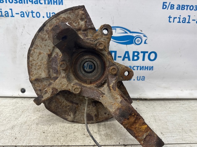 45151-65J00 Suzuki Цапфа (поворотный кулак) передний левый