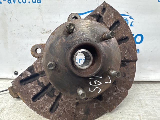 4515165J00 SUZUKI Цапфа (поворотный кулак) передний левый купить в Одесса
