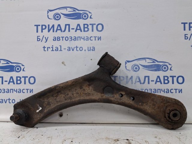 Рычаг передней подвески нижний левый 4520254L20 SUZUKI