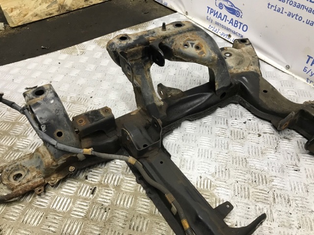 SUZUKI 4580065J00 Балка передней подвески (подрамник) в наличии Черновцы