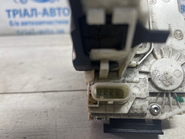 Замок задней правой двери  4589914AD CHRYSLER
