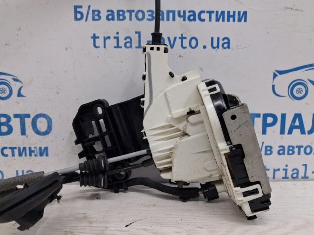 4589914AE CHRYSLER Замок двери задней правой купить в Ровно