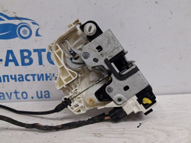 4589923AE Замок двери задней левой купить Винница