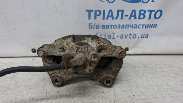 4605A257 MITSUBISHI Суппорт тормозной передний левый купить в Львов