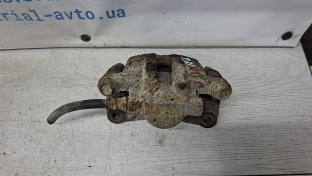Тормозной суппорт правый задний 4605A264 MITSUBISHI