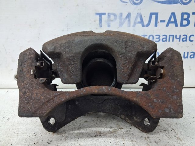 MITSUBISHI 4605A862 Суппорт тормозной передний правый в наличии Харьков