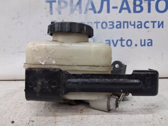 472200E010 Бачок тормозной купить Николаев