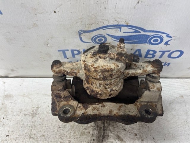 TOYOTA 4773005050 Суппорт тормозной передний правый в наличии Львов