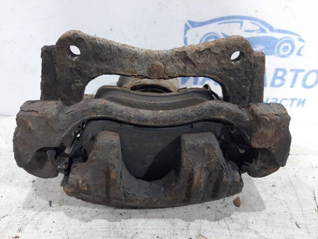 TOYOTA 4773005060 Суппорт тормозной передний правый в наличии Черновцы