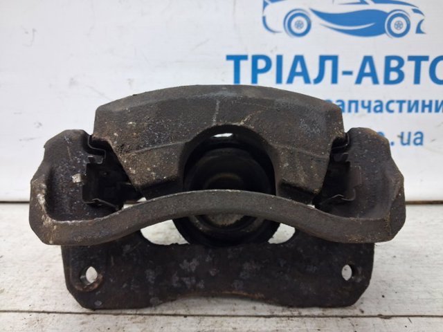 TOYOTA 4773033200 Суппорт тормозной передний правый в наличии Полтава