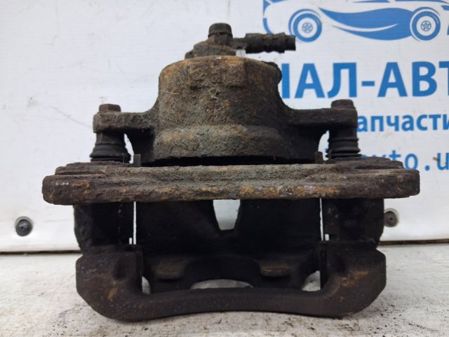 TOYOTA 4773033200 Суппорт тормозной передний правый в наличии Хмельницкий