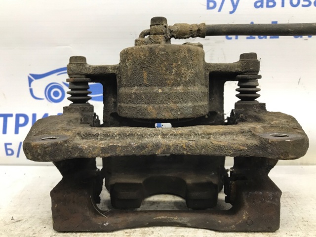 TOYOTA 4773048140 Суппорт тормозной передний правый в наличии Полтава