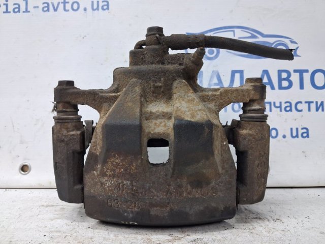 Суппорт тормозной, передний, левый 4775033340 TOYOTA