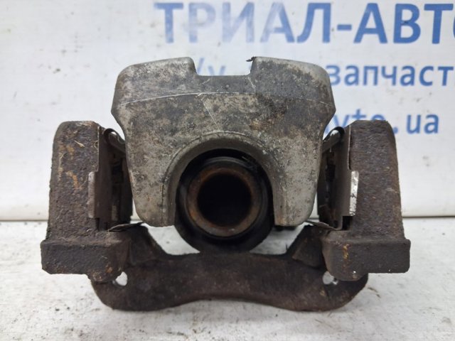 TOYOTA 4783033210 Суппорт тормозной задний правый в наличии Кривой Рог