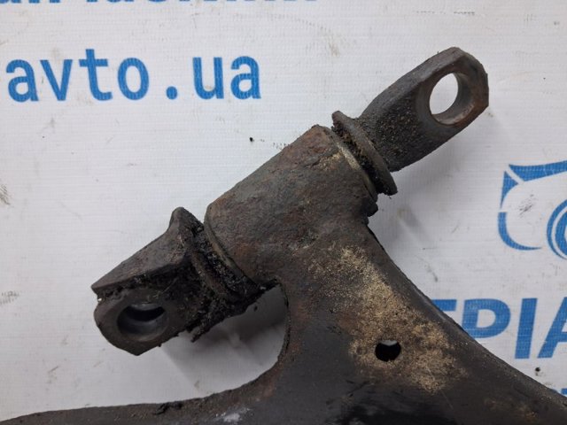 TOYOTA 4806833050 Нижний рычаг в наличии Житомир