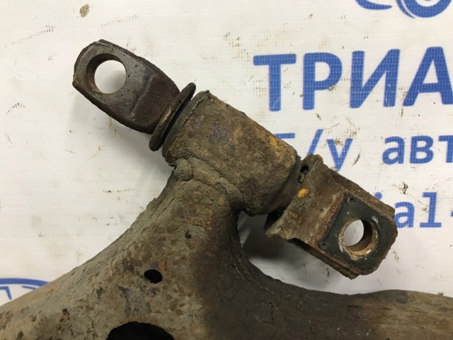 4806833050 TOYOTA Рычаг передней подвески нижний правый купить в Кривой Рог