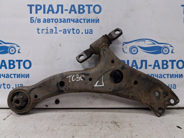 Рычаг передний нижний левый 4806933050 TOYOTA