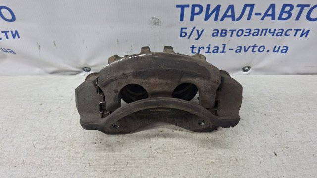 Суппорт тормозной, передний, правый 4814009150 SSANG YONG
