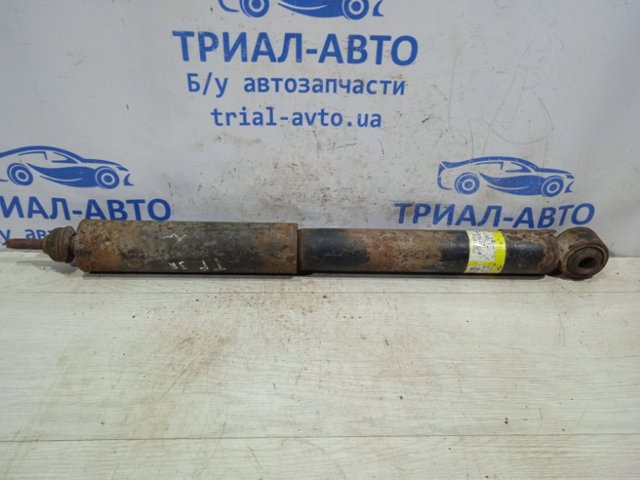 Задний правый амортизатор 4853069365 TOYOTA