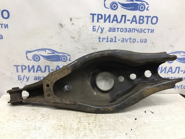 TOYOTA 4873005070 Рычаг задней подвески поперечный правый в наличии Черкассы