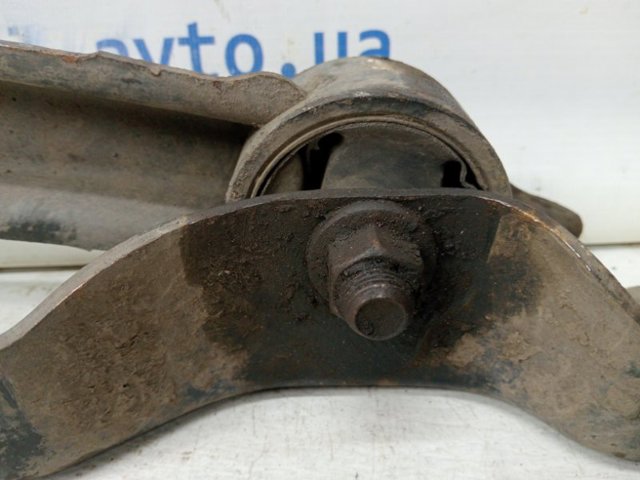TOYOTA 4877042040 Верхний правый рычаг задней подвески в наличии Украина