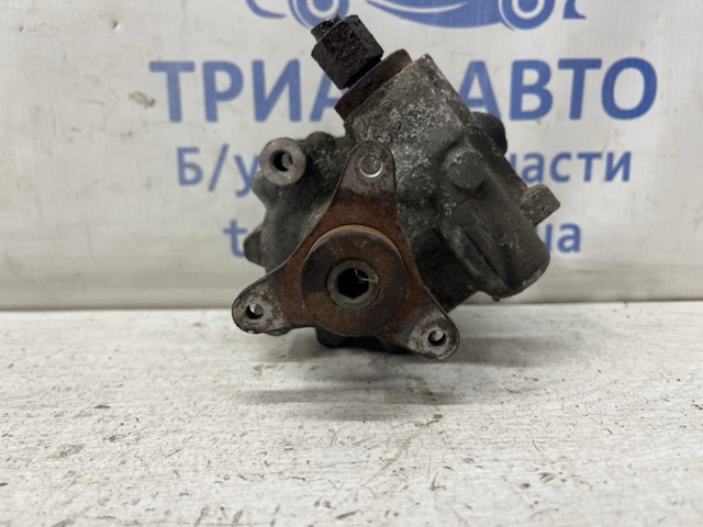 Насос рулевого механизма 491102294R RENAULT