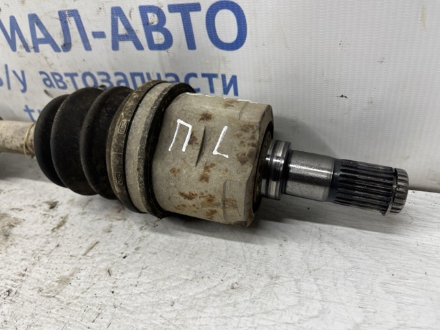 Левая полуось 495001C352 HYUNDAI