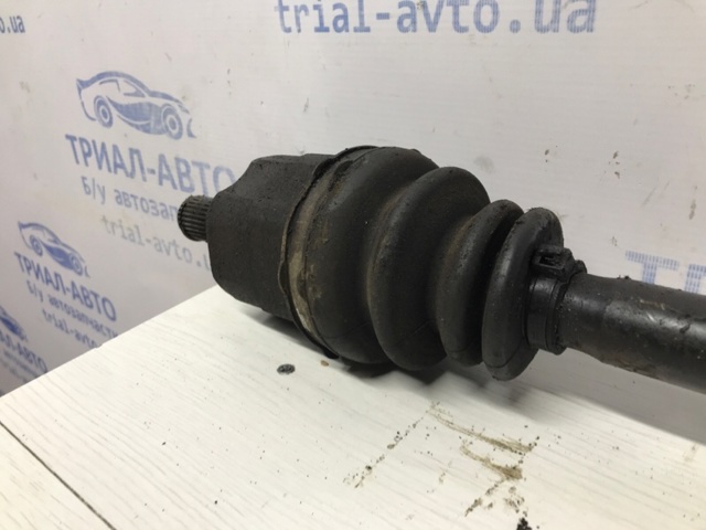 495001H210 HYUNDAI Полуось (привод) передняя правая купить в Сумы