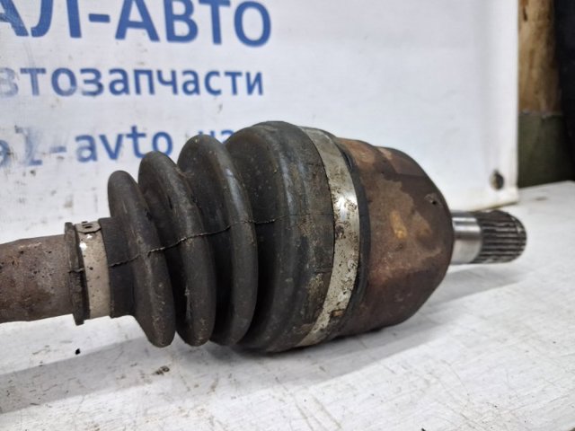 HYUNDAI 49500A6100 Полуось (привод) передняя левая в наличии Одесса