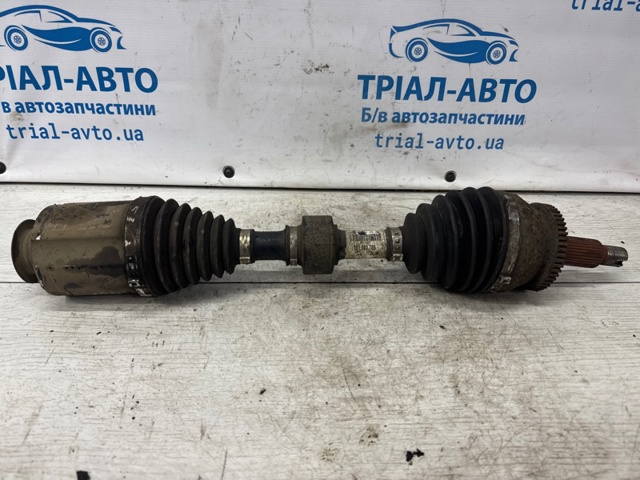Полуось передняя, правая 495012W050 HYUNDAI