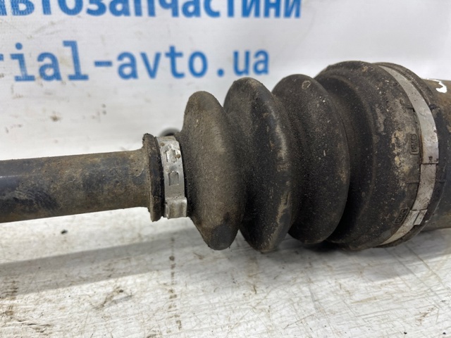 496002B900 HYUNDAI Полуось задняя купить в Киев