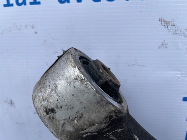 Нижний правый рычаг передней подвески 51350STXA07 HONDA