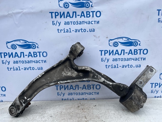 Правый рычаг передней нижней подвески 51350STXA07 HONDA