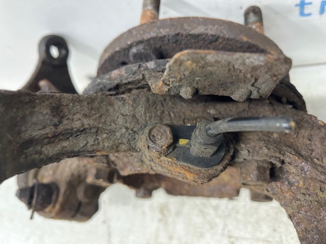 Цапфа поворотная левая 51715A6000 HYUNDAI