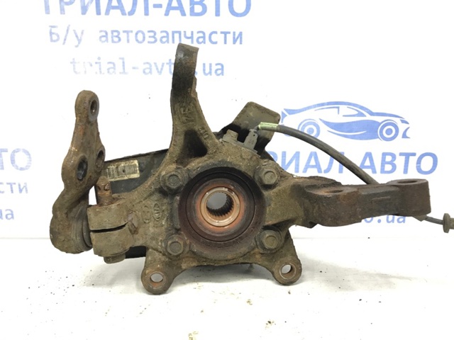51715A6000 Цапфа (поворотный кулак) передний левый купить Павлоград