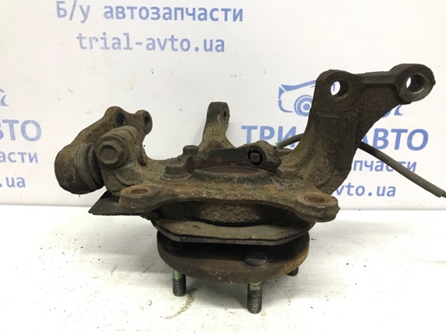 51715A6000 Цапфа (поворотный кулак) передний левый купить Полтава
