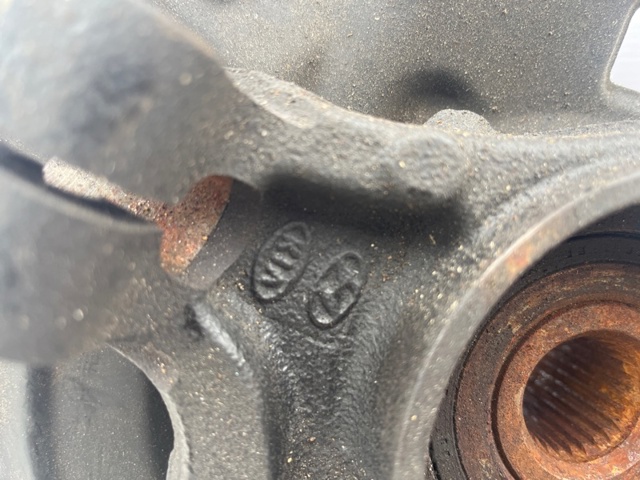 Цапфа поворотная правая 517163S110 HYUNDAI