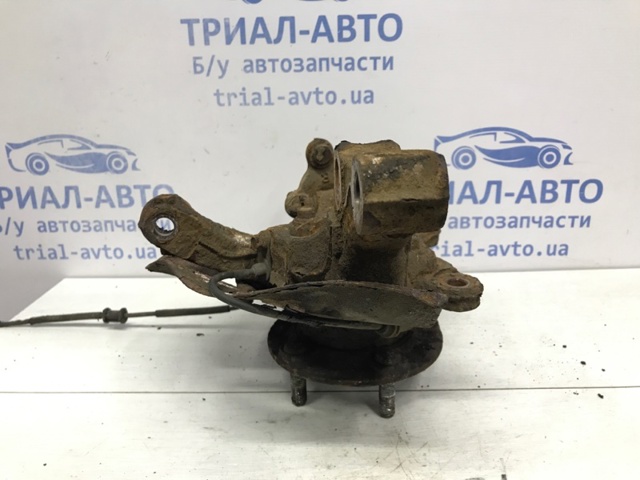51716D7000 Цапфа (поворотный кулак) передний правый купить Кривой Рог